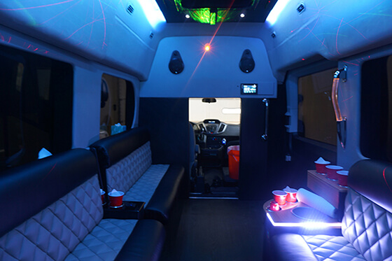 10-passenger limo van int view