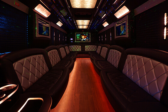 34-passenger party bus int view